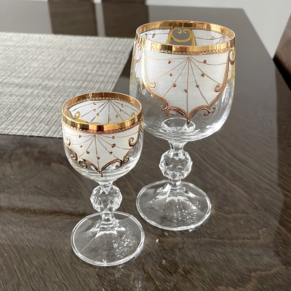 Bohemia 6 crystal wine glass with white and gold design